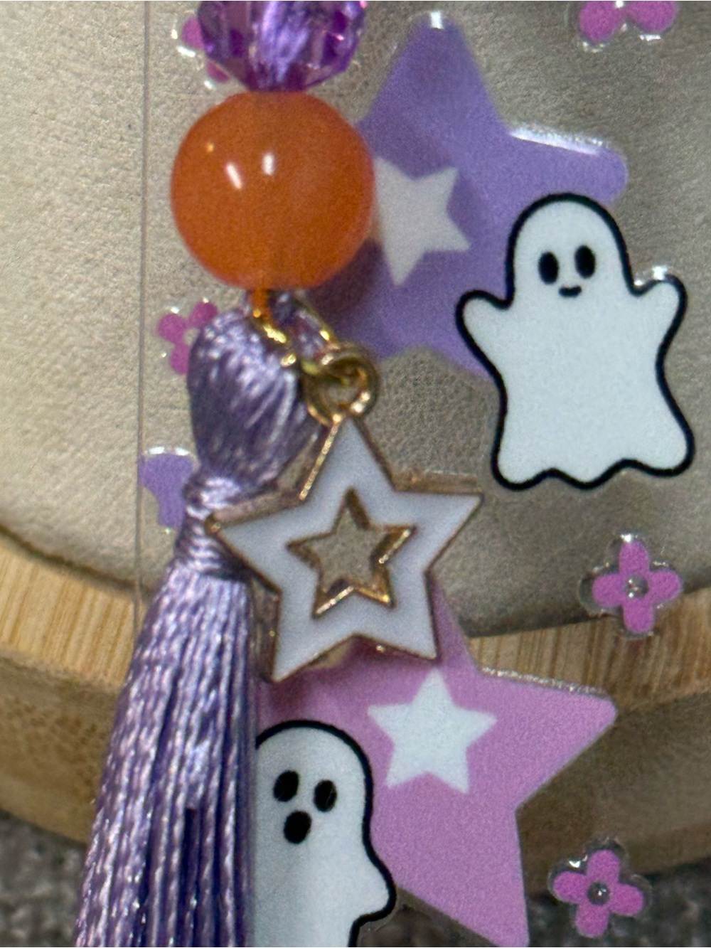 👻 Acrylic bookmark “Ghost” design, beads and 2 Charms. NWOT (Size small ) - Picture 6 of 8